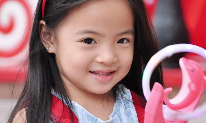 Telefonul care a rupt liniștea: Povestea Gabrielei între trădare și adevăr