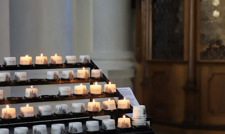 Vecina tăcerii: Cum m-a salvat vecina mea, Lenuța, de singurătate