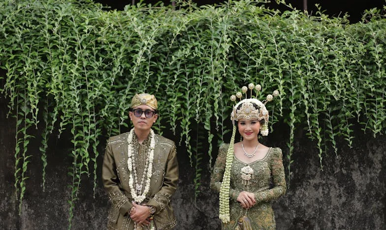 O mână de coacăze negre – Povestea unei familii destrămate și a drumului spre iertare