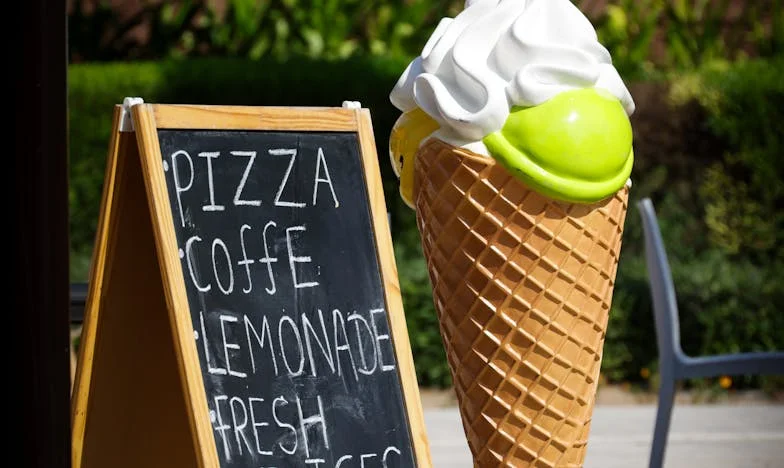 Soțul meu mi-a trimis o factură pentru viața noastră împreună – poveste despre iubire, bani și trădare