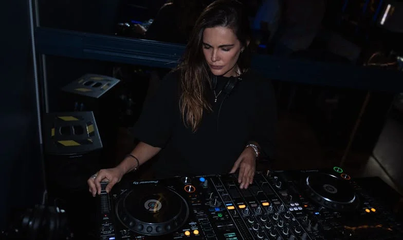 Umbra unei zile de naștere: Povestea unei femei invizibile