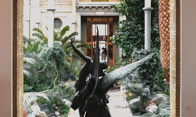 Umbrele iubirii: Cum am înfruntat favoritismul din familie la nunta surorii mele, Elena