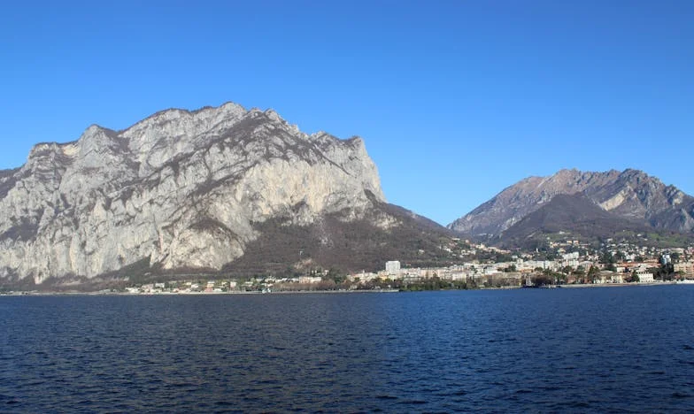 Când soțul meu a dat toată munca mea mamei lui – furtuna din bucătăria unei familii românești