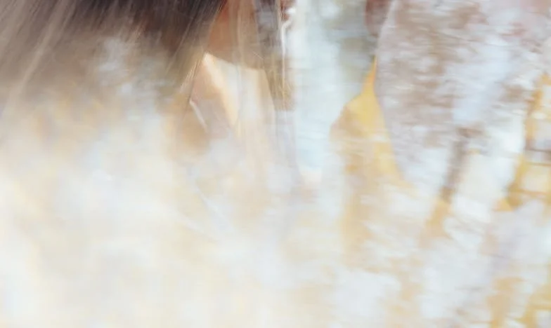 În umbra blocului: Povestea Anei din cartierul Titan