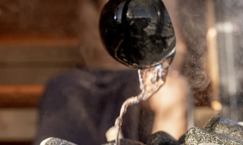 Între tăcere și dor: Povestea unei mame rănite