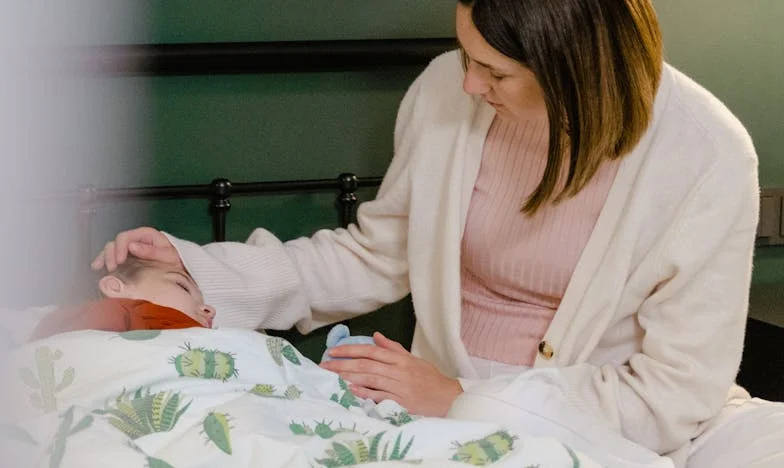 Trei nașteri într-un singur an: Povestea mea despre curaj, judecată și iubire