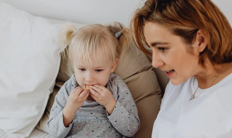 Când copiii altora devin responsabilitatea ta: Povestea mea ca mătușă prinsă între familie și maternitate