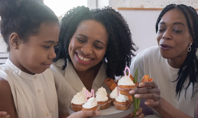 Când soacra mea a ajuns la spital cu dureri în piept și s-a întors cu inima frântă: Povestea unei familii românești