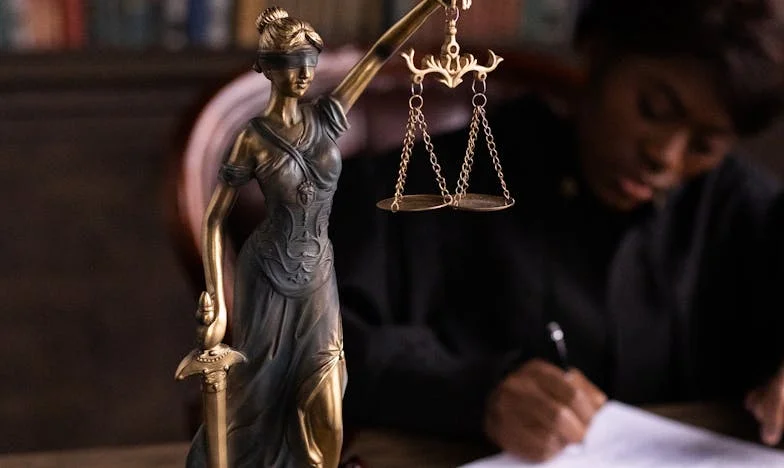 Între două case: Când lucrurile mele nu-mi mai aparțin – Confesiunea unei mame românce