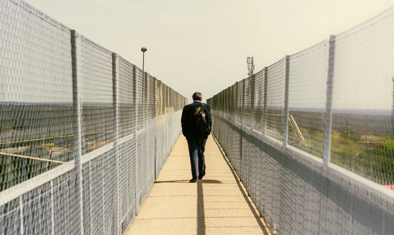 Voci din trecut: O văduvă găsește alinare în vocea soțului ei la gara orașului