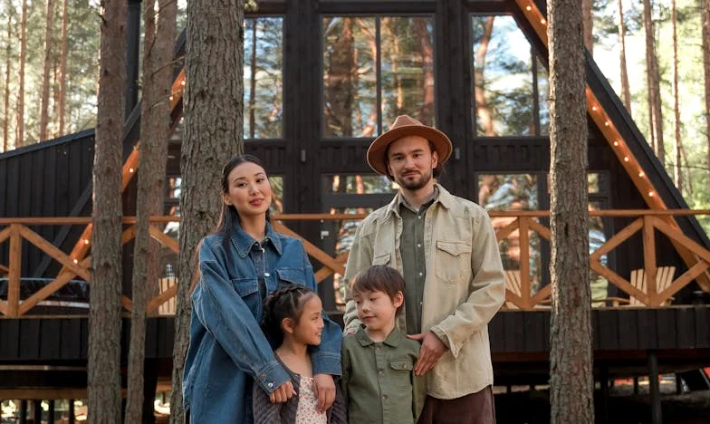 Ziduri prea strâmte – O moștenire, trei generații și prețul libertății