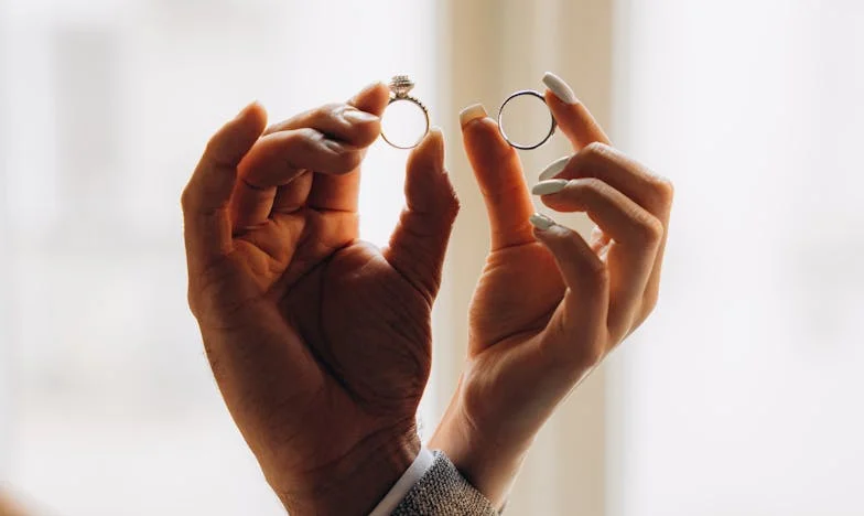 Când Încrederea Se Transformă în Trădare: Noaptea în care Loredana mi-a Furat Lumea