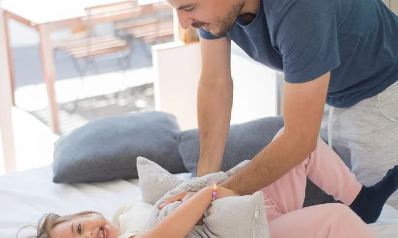 „Copiii mei vor să mă ducă la azil și să-mi vândă casa”: Povestea unei mame care a sperat că familia o va ține aproape, dar a descoperit altceva