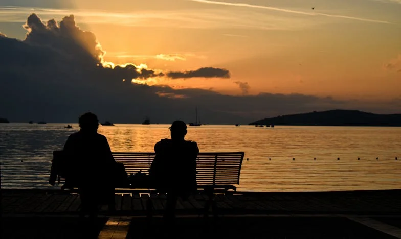 Greutatea Nevăzută a Iubirii: Povestea Mea și a Emei