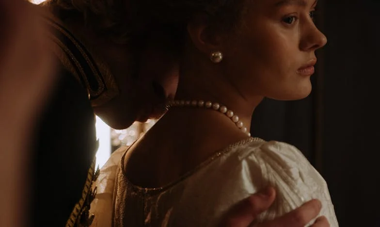 Soacra mea se laudă cu fiul ei „nobil” – dar adevărul e mult mai urât decât pare