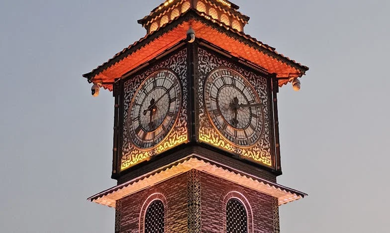 Ailemizi Genç Bir Kadın İçin Terk Eden Adam: Bir Kadının Sessiz Çığlığı