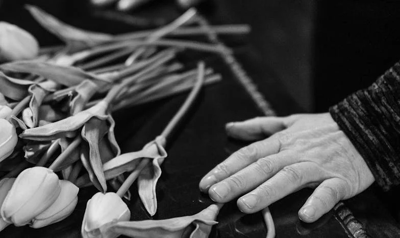 Düğüne Davet Edilmedim, Çünkü 'Yabancıydım', Ama Evim Söz Konusu Olunca Birden 'Aileden' Oldum