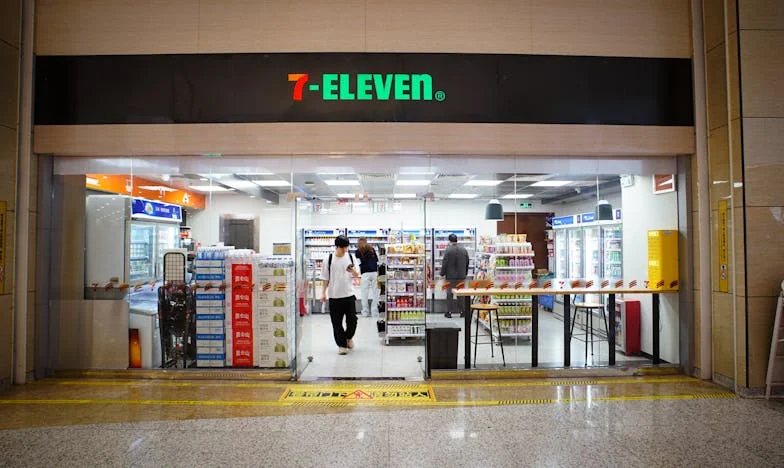 Evde Seçici, Annesinde Her Şeyi Yiyen Bir Eşin Hikayesi