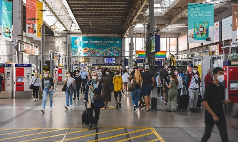 Kayıp Kardeşliğin Gözleri: Bir Dostluğun, Şiddetin ve İkinci Şansın Hikâyesi