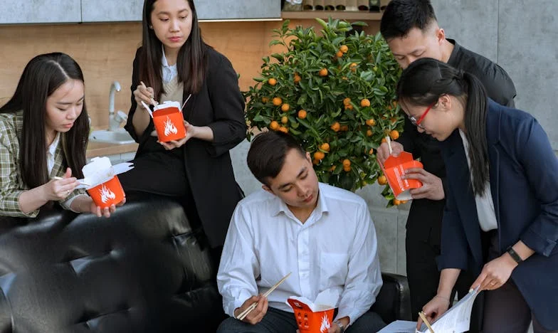 Kendi Evimde Yabancı: Bir Anne, Bir Sır ve Bir Ailenin Çöküşü