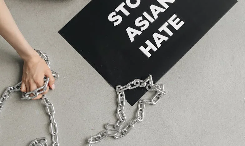 Yirmi Yılın Ardındaki Gerçek: Bir Telefonda Çöken Hayatım