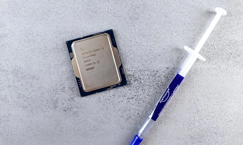 Kiedy dom przestaje być azylem – moja walka o prywatność na urlopie macierzyńskim