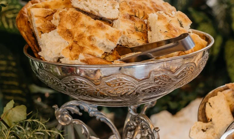 Kiedy mój syn ożenił się za moimi plecami: Historia matki, która straciła zaufanie