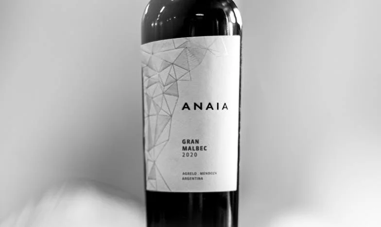 Kim jestem, gdy nawet własna matka mnie nie poznaje? Moja walka o akceptację w cieniu rodzinnych oczekiwań