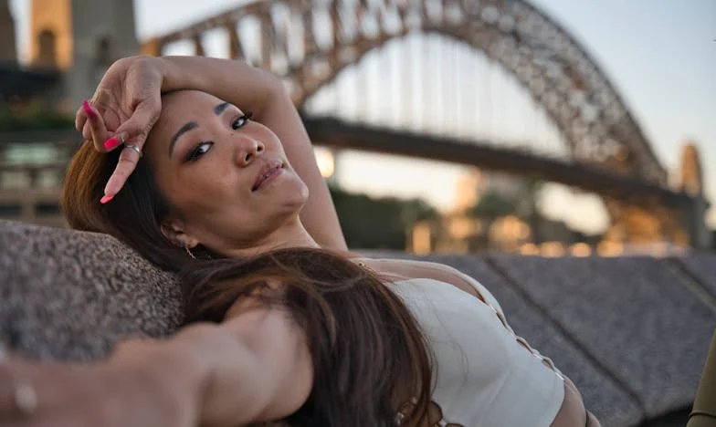 "W kolejce do apteki usłyszałam znajomy głos": Spotkanie po czterdziestu latach, które zmieniło wszystko