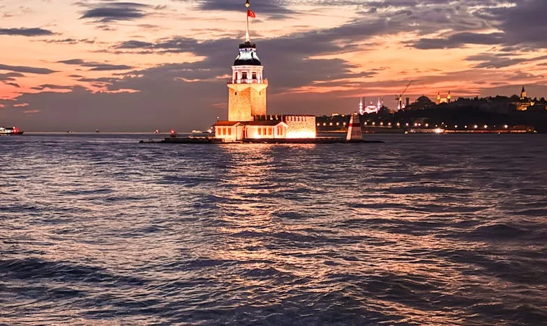 „Co powiedzą, jeśli w końcu wybiorę siebie?” – Moje 50. urodziny i bunt przeciw rodzinnej tradycji