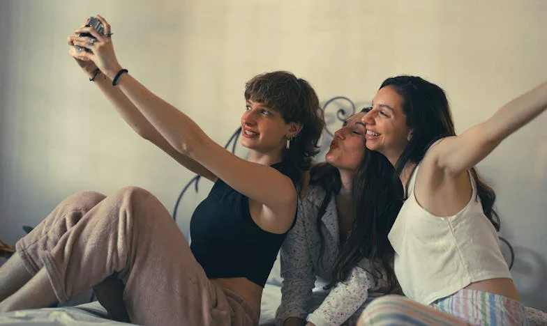 Kiedy przeszłość siada przy stole: Niedzielny obiad, który zmienił wszystko