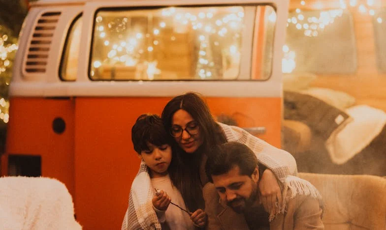 Mąż, który dwa lata temu wyjechał do kochanki, wrócił jakby nic się nie stało. Co zrobiłam, gdy stanął w moich drzwiach?