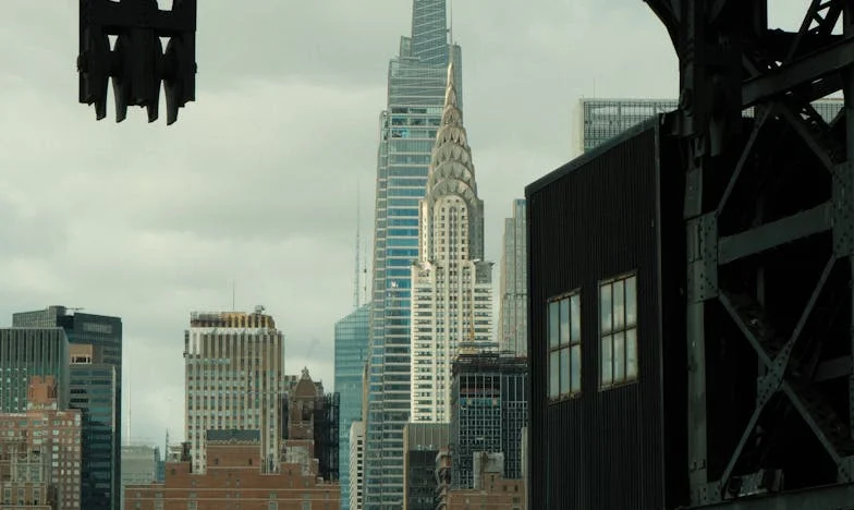 Między dwiema kobietami: Mój mąż, jego matka i ja – Małżeństwo na krawędzi