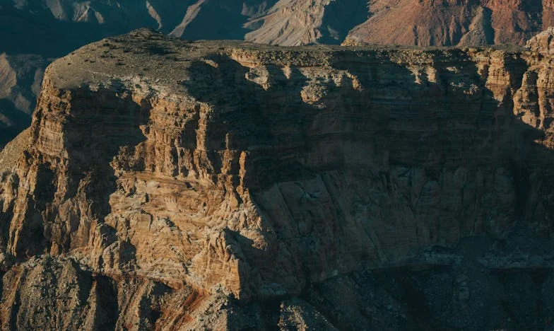 „Przygotuj się, mama i brat przyjdą po spadek” – Dom, tajemnica i walka z sumieniem. Moja historia o rodzinie, żalu i wyborach, które zmieniają wszystko