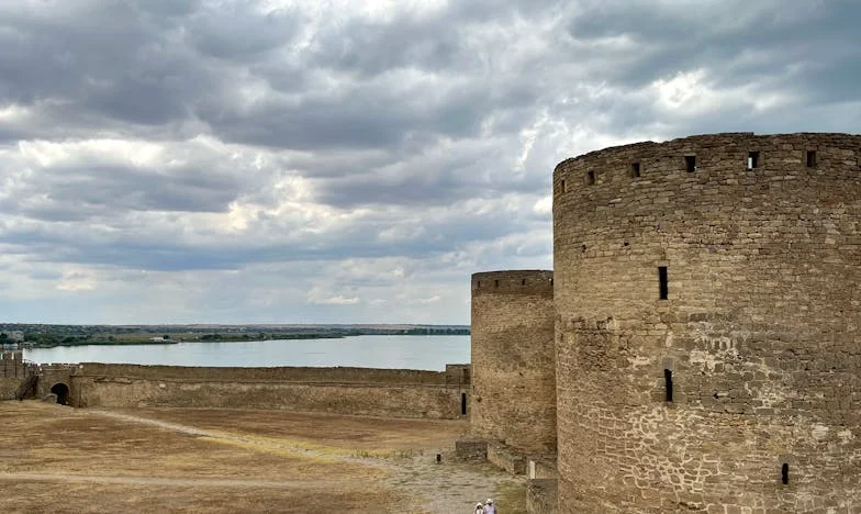 „Brat chciał sprzedać dom mamy, gdy ona walczyła o życie. Od tej pory nie jesteśmy już rodziną”