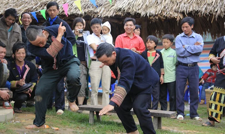 Cień drugiej kobiety: Historia zdrady, która rozdarła moje życie