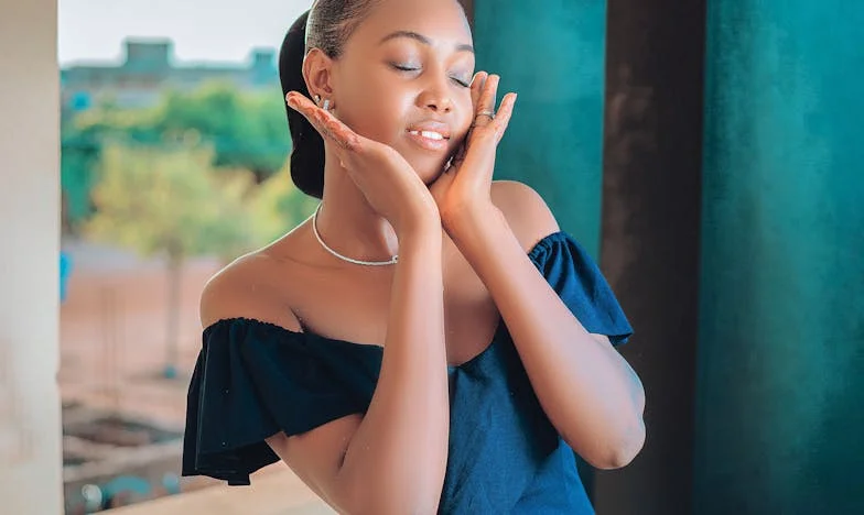 Gdy szczęście dzieli rodzinę: Moja córka przyszła na świat, gdy miałam 47 lat. Synowie nie potrafili mi wybaczyć