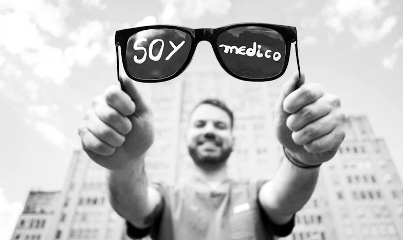 Mój mąż ukrywał przede mną pieniądze – dopiero po latach zrozumiałam, dlaczego