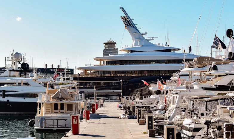 Odrzucone dziecko: Moje życie bez korzeni i walka o własną tożsamość