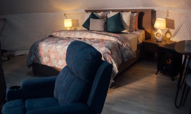 "Mamo, oddaj mi klucze do mieszkania! Przez ciebie Sara wraca późno, a ja ledwo widuję żonę" – historia codziennych wizyt teściowej, która zburzyła nasz domowy spokój