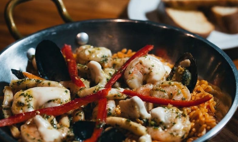 Moja teściowa zażądała, by jej syn zamieszkał z nami – i wszystko się rozpadło. Czy rodzina to zawsze poświęcenie?