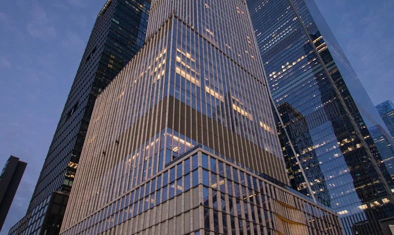 "To jest dom mojego wnuka. Nie waż się go dzielić" – Moja walka o własny kąt po rozwodzie i rodzinnej wojnie