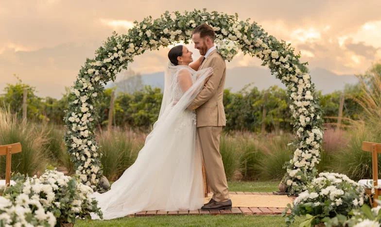 Ќерка ми ми призна дека се чувствува помалку вредна пред свекрвата – а јас не можам да ѝ помогнам