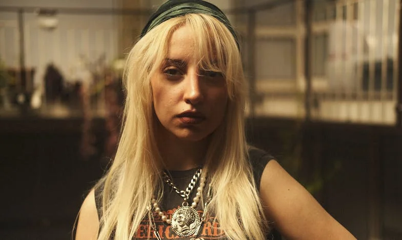 Кога Ќерката на Мојот Втор Маж Ја Прекрши Границата: Мојата Борба за Мир во Домот