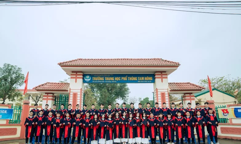 Кој е девојчето? – Приказна за изгубената самодоверба и семејните предрасуди