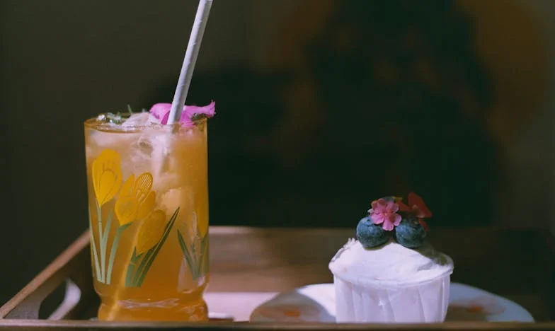 Меѓу две огнови: Градот, селото и моето срце