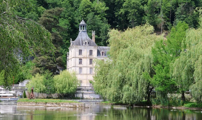 „Nisam sigurna da znaš skuhati ni pristojan ručak. Moj sin zaslužuje najbolje.“ – Priča o ljubavi, ponosu i granicama