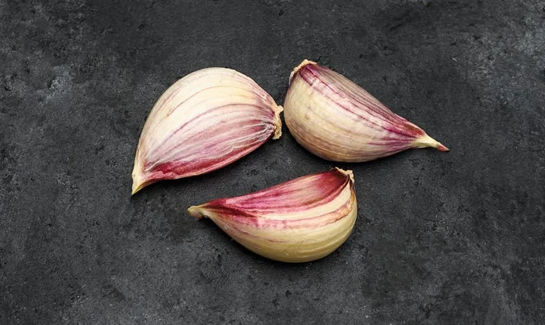 Шест Лица на Љубовта: Приказна за Искреноста и Срцето во Скопје