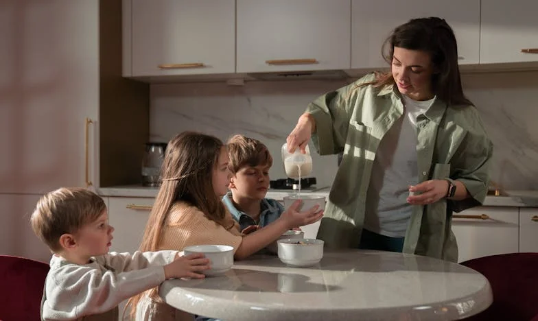 Božić pod istim krovom: Priča o poklonima, ljubomori i obitelji