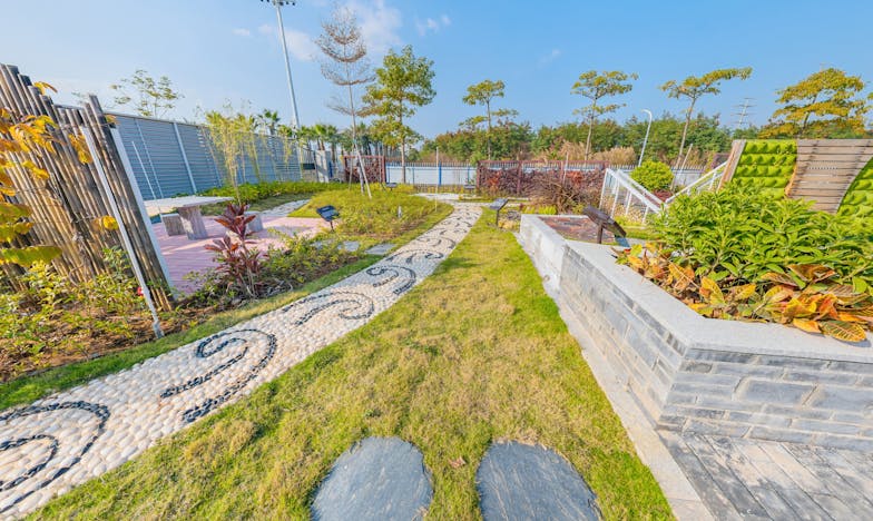 Kad je majka mog muža postala naša nepozvana gošća: Priča o granicama, ljubavi i izdaji